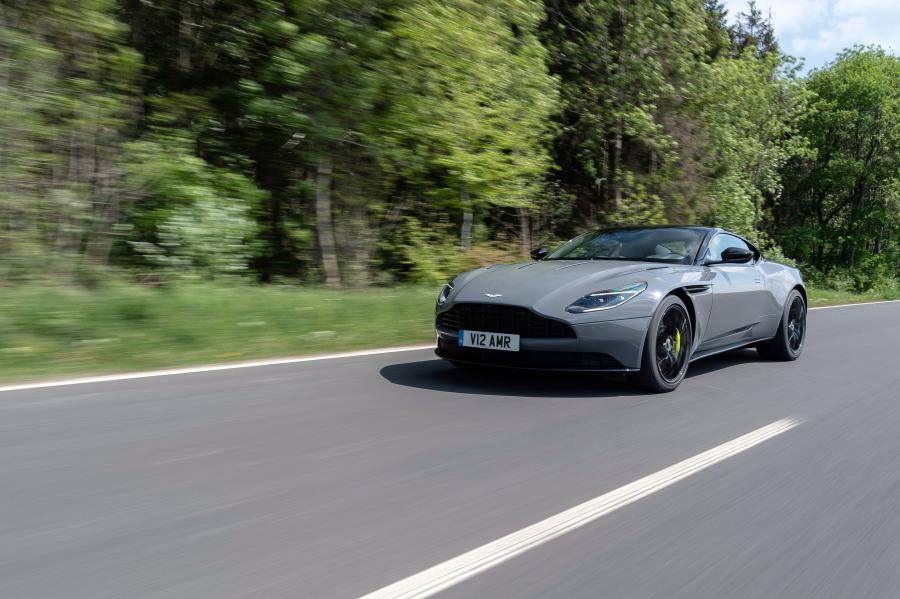  Aston Martin DB11 AMR 2018 года  (WW) (фото 36 из 43)